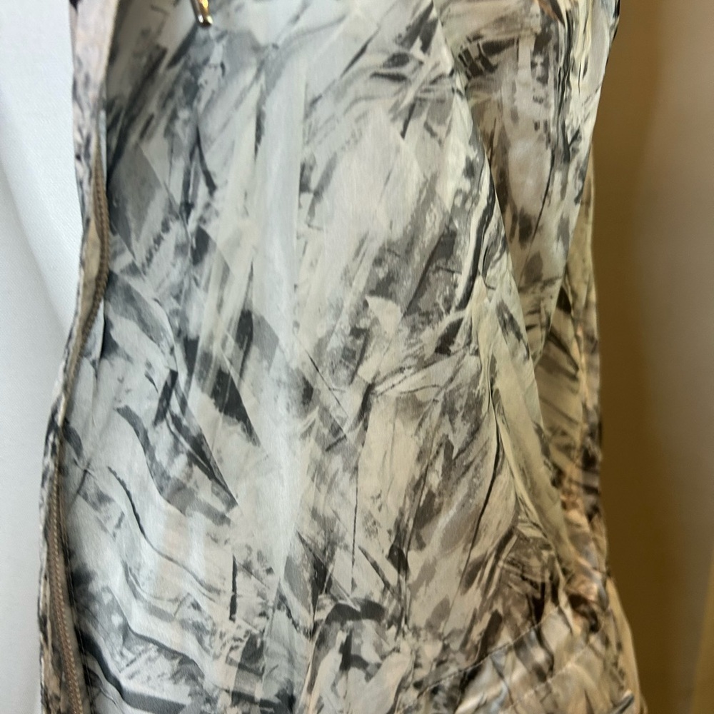 Athleta Inspire hooded vest lightweight Zip sleeveless Utility Jacket Gray Print - Picture 2 of 14